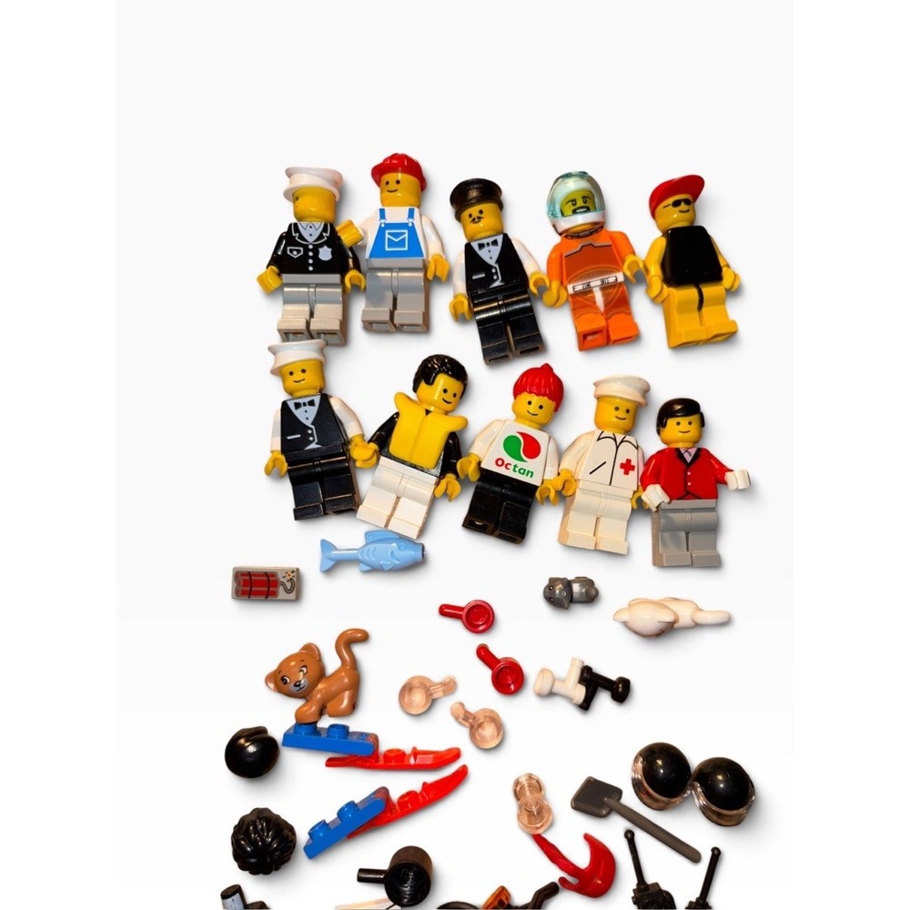 Lego Vtg Town Mini-figures and Accessories From The 80s / 90s Animals Guns Bike
